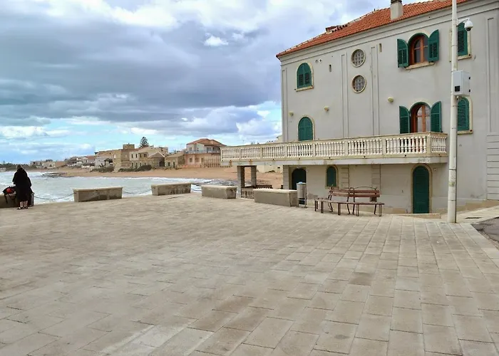 Casa Vacanze Marina Di Ragusa Il Gufo E La Civetta Apt